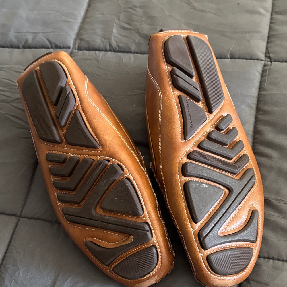 Classic Tan Leather Loafers for Men - Picture 5 of 9